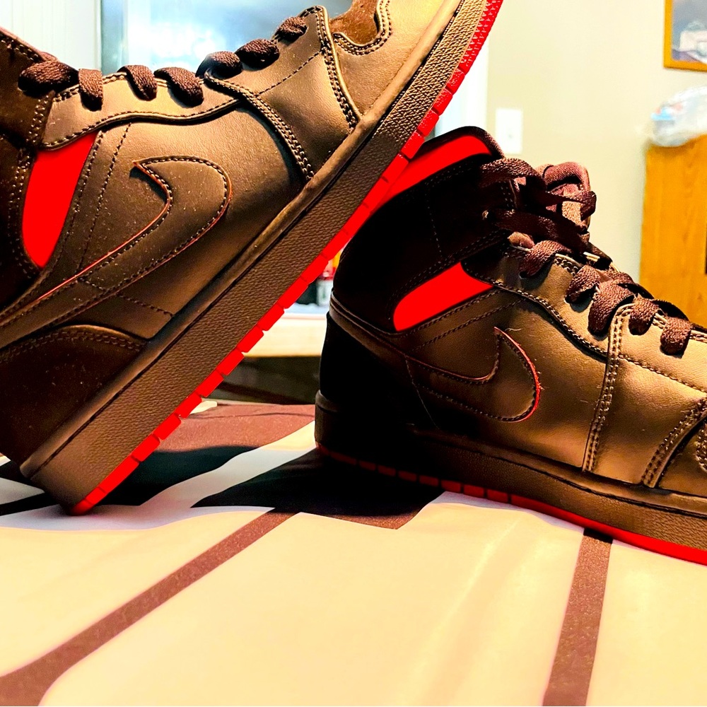 Nike Air Jordan 1 “Last Shot” Sz. 11